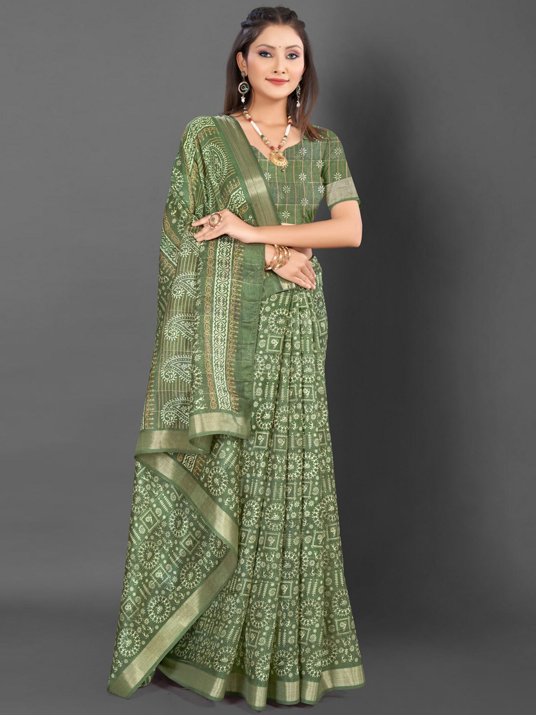 

Mitera Ethnic Motifs Printed Zari Bagru Saree, Olive