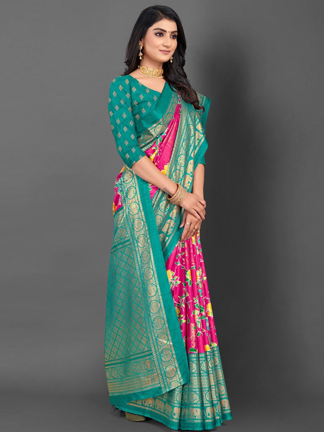 

Mitera Floral Printed Zari Sungudi Saree, Pink