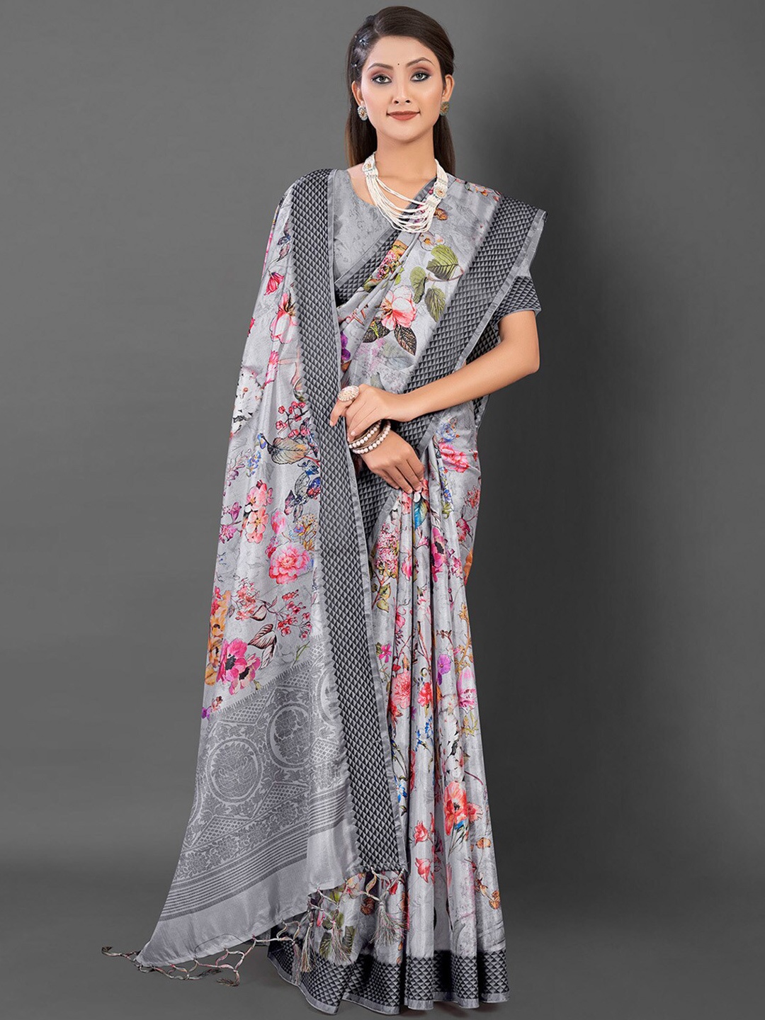 

Mitera Floral Printed Zari Sungudi Saree, Grey