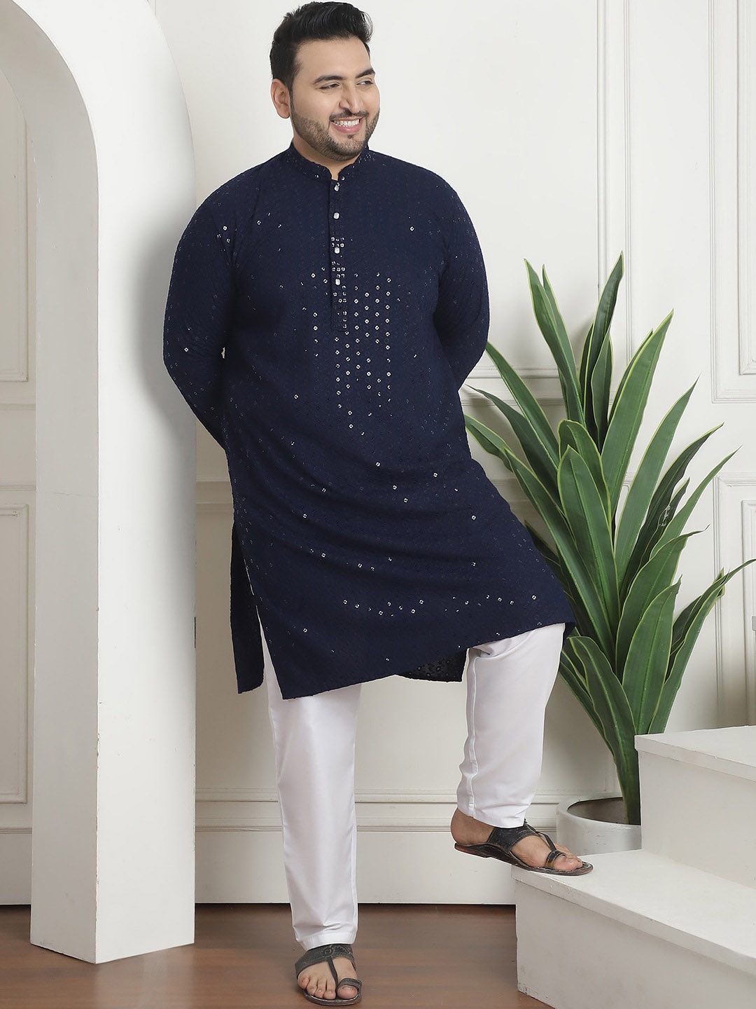 

SOJANYA PLUS Men Ethnic Motifs Embroidered Regular Sequinned Pure Cotton Kurta with Pyjamas, Navy blue