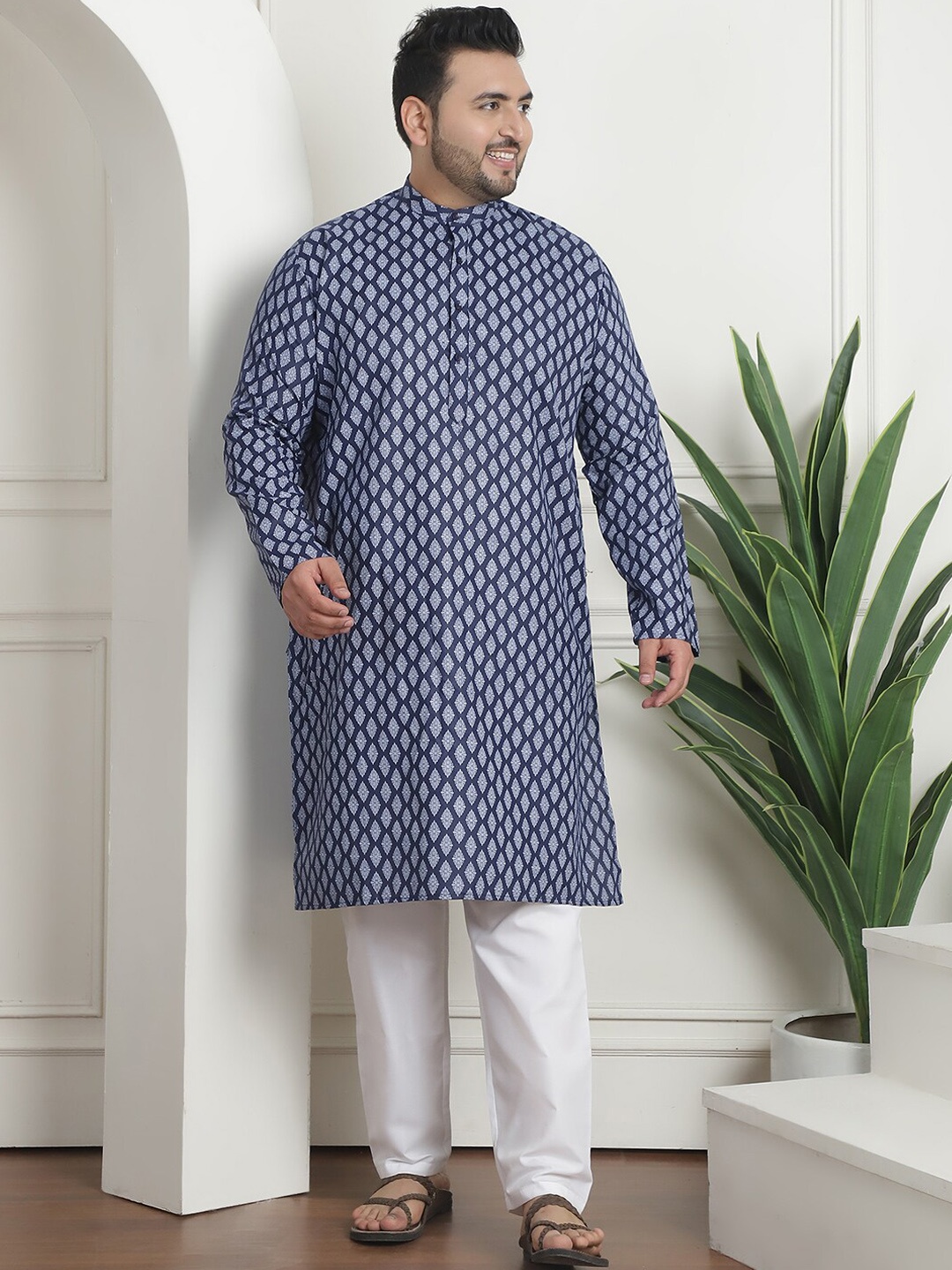 

SOJANYA PLUS Plus Size Ethnic Motifs Printed Cotton Linen Straight Kurta With Churidar, Navy blue