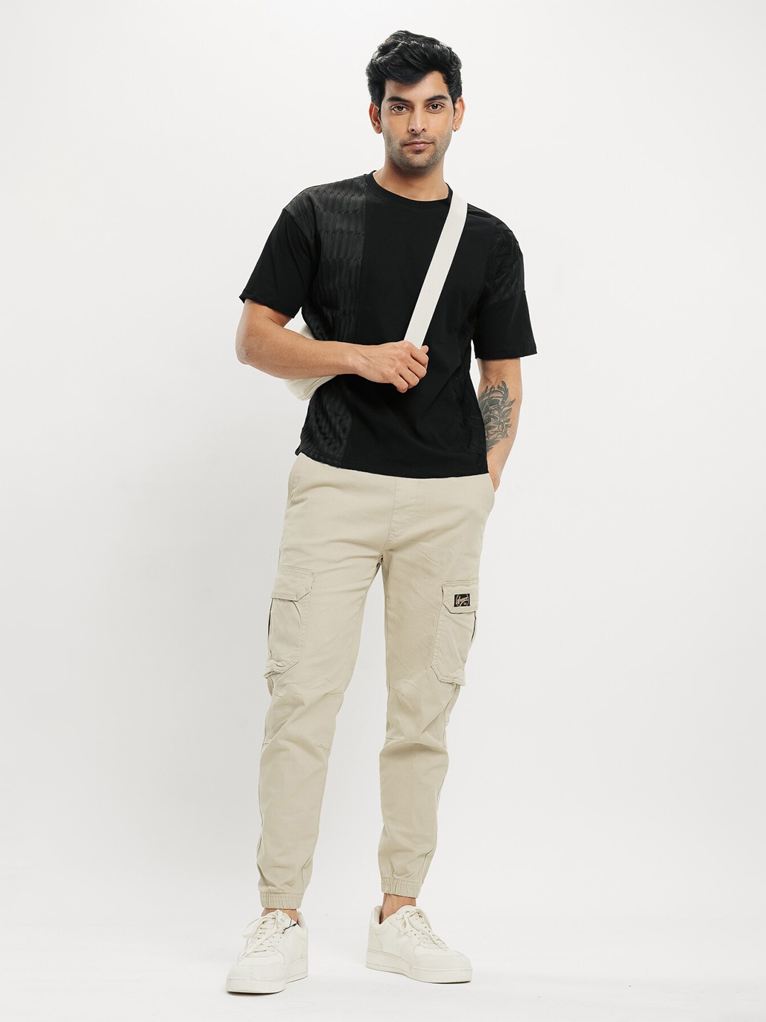 

FREAKINS Men Pockets T-shirt, Black