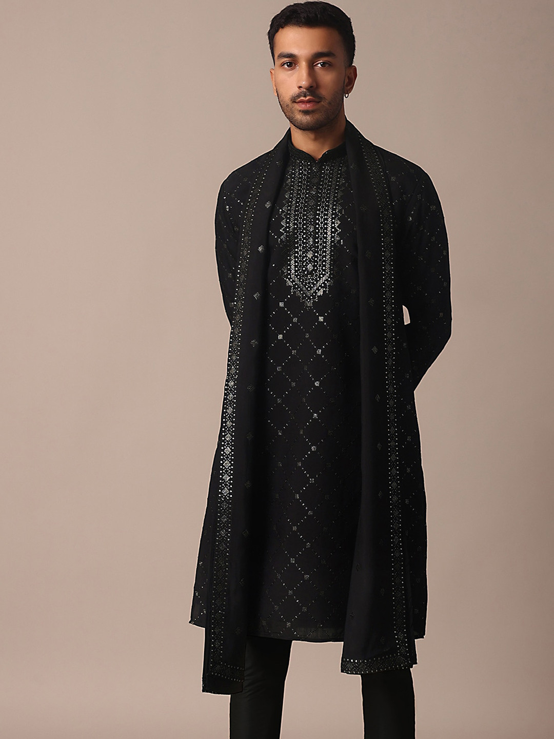 

KALKI Fashion Men Floral Embroidered Regular Kurta with Pyjamas, Black