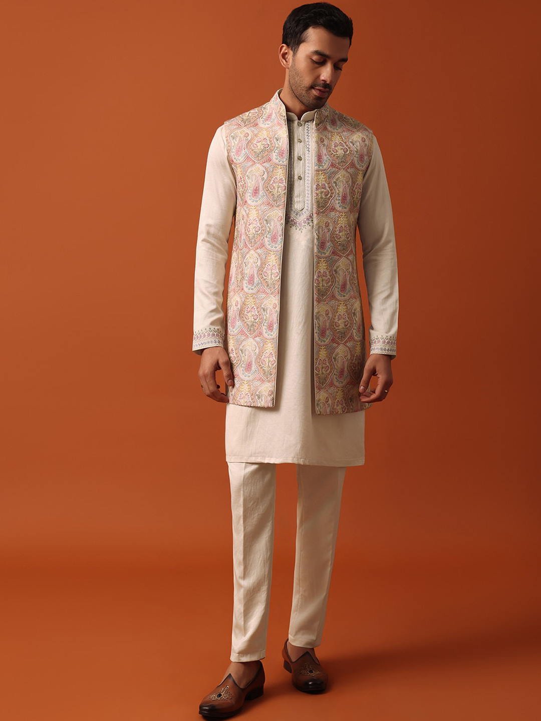 

KALKI Fashion Men Ethnic Motifs Regular Kurta with Trousers, Beige