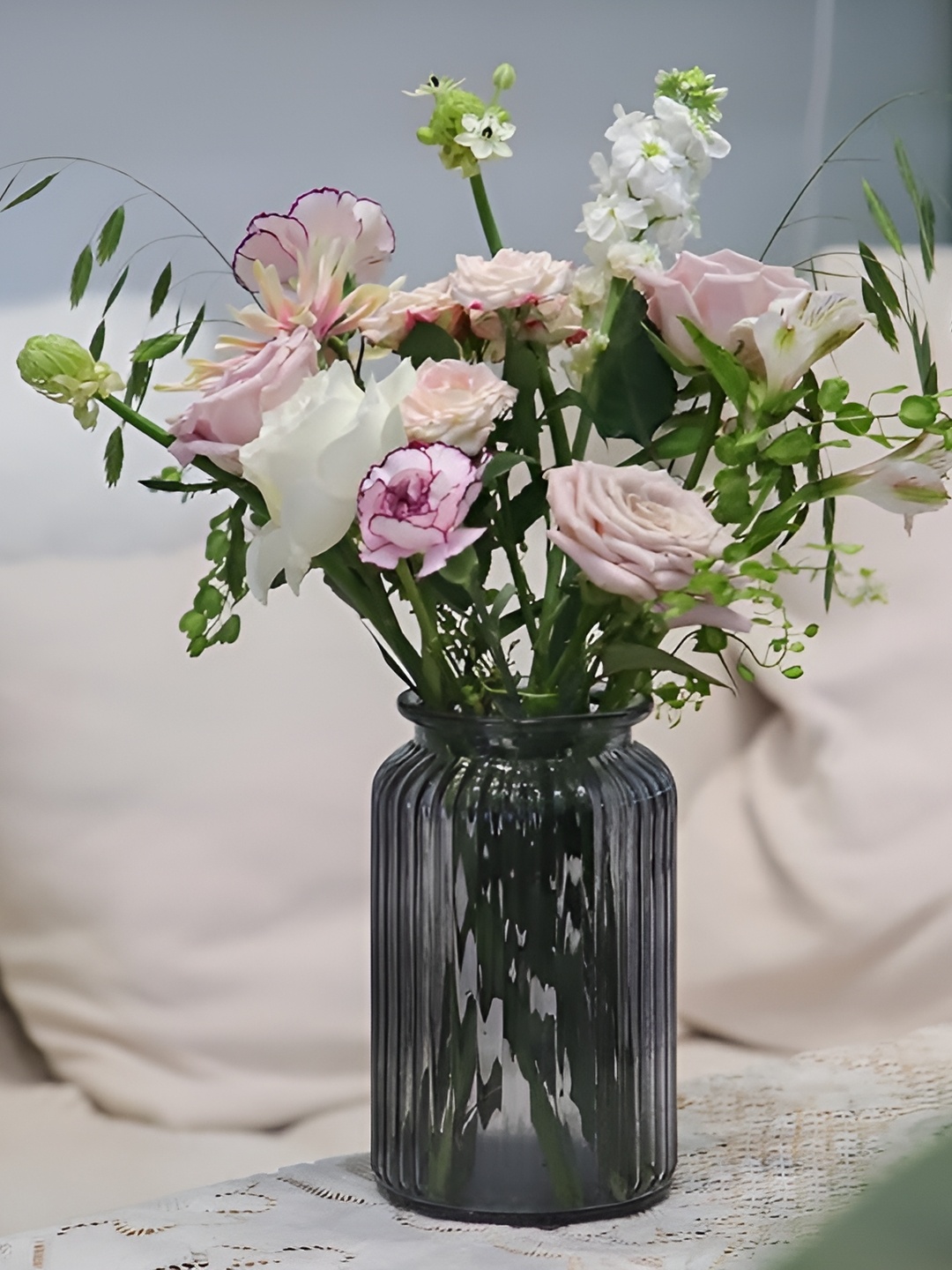 

BS AMOR Black Vertical Stripe Textured Glass Vase