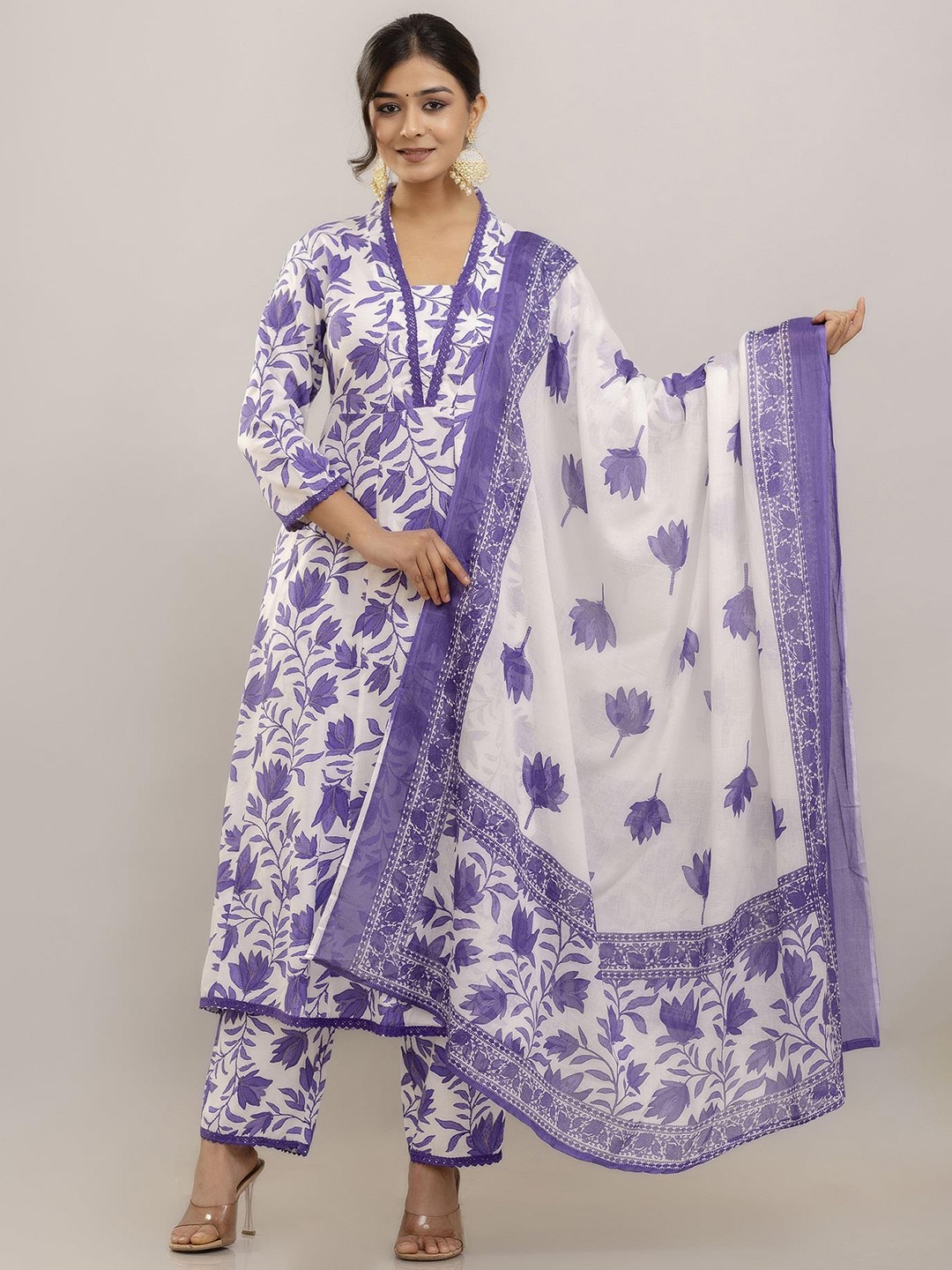 

PARTHVI Floral Printed Anarkali Kurta With Trouser & Dupatta, Purple