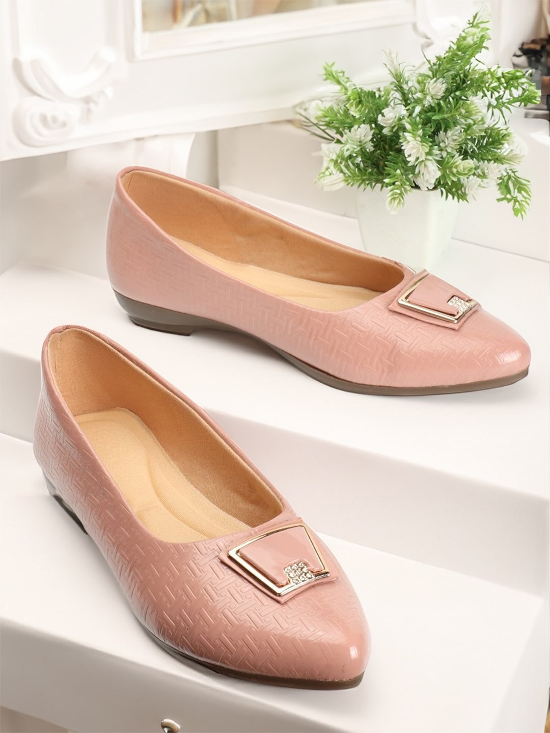 

PERY PAO Buckle Detailed Ballerinas, Peach