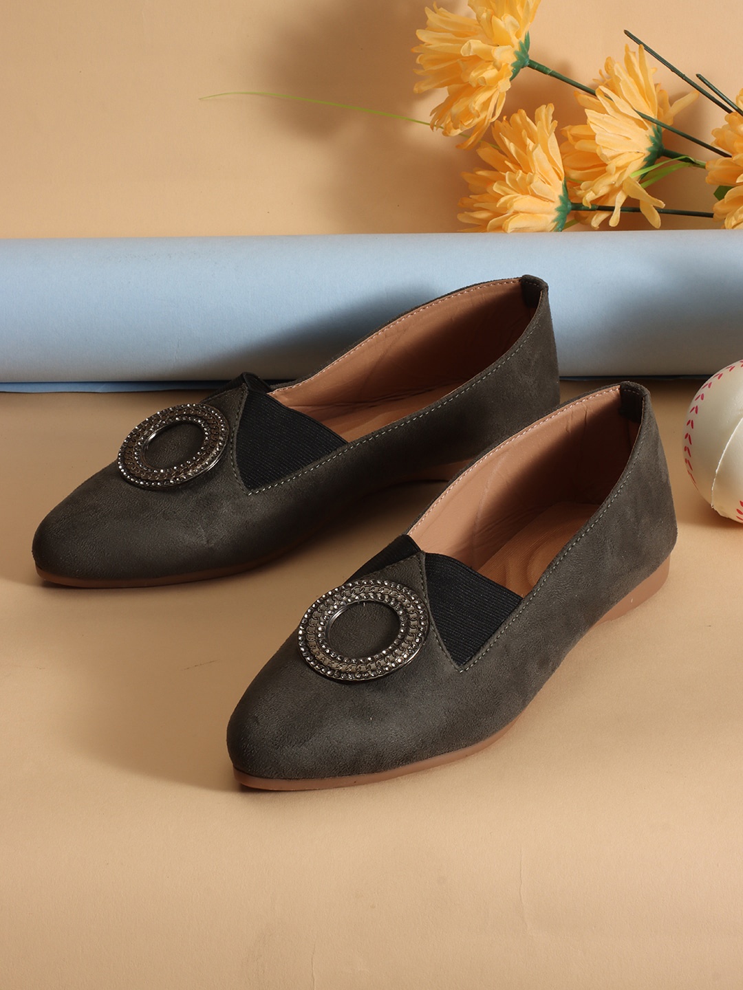 

PERY PAO Embellished Ballerinas, Olive