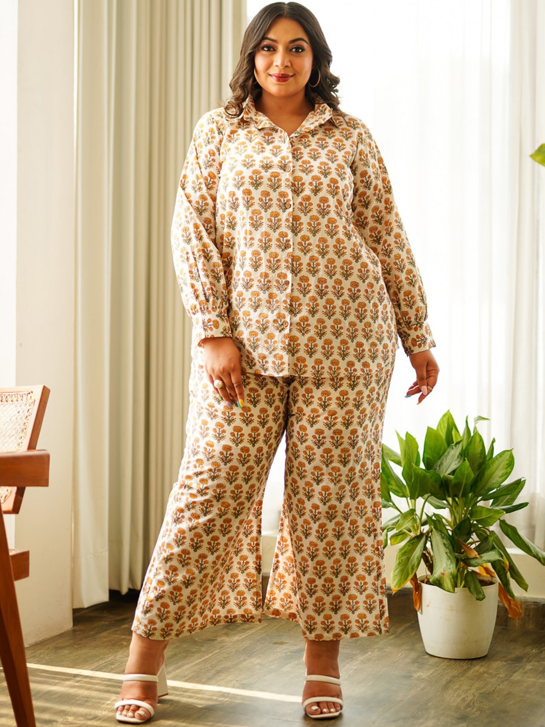 

NANGALIA RUCHIRA Boho Floral Printed Cuffed Sleeves Shirt With Trousers Co-Ords, Off white