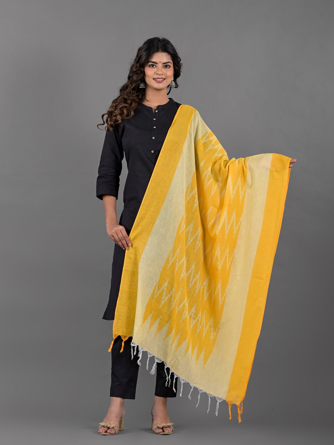 Apratim Striped Cotton Dupatta, Yellow