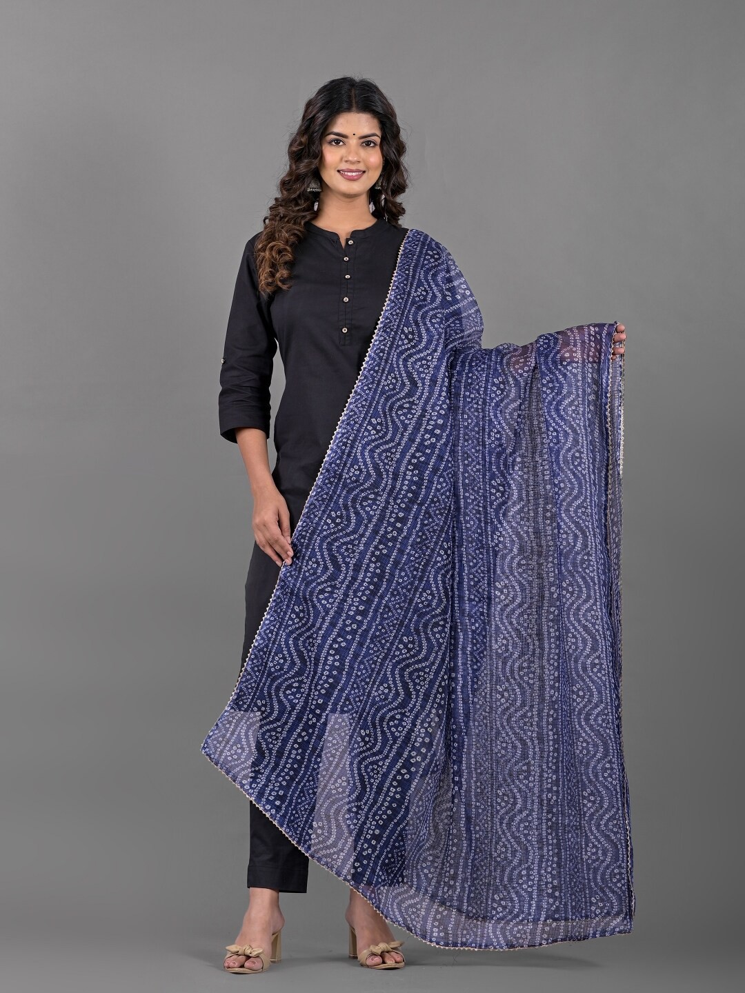 

Apratim Bandhani Printed Cotton Dupatta, Blue
