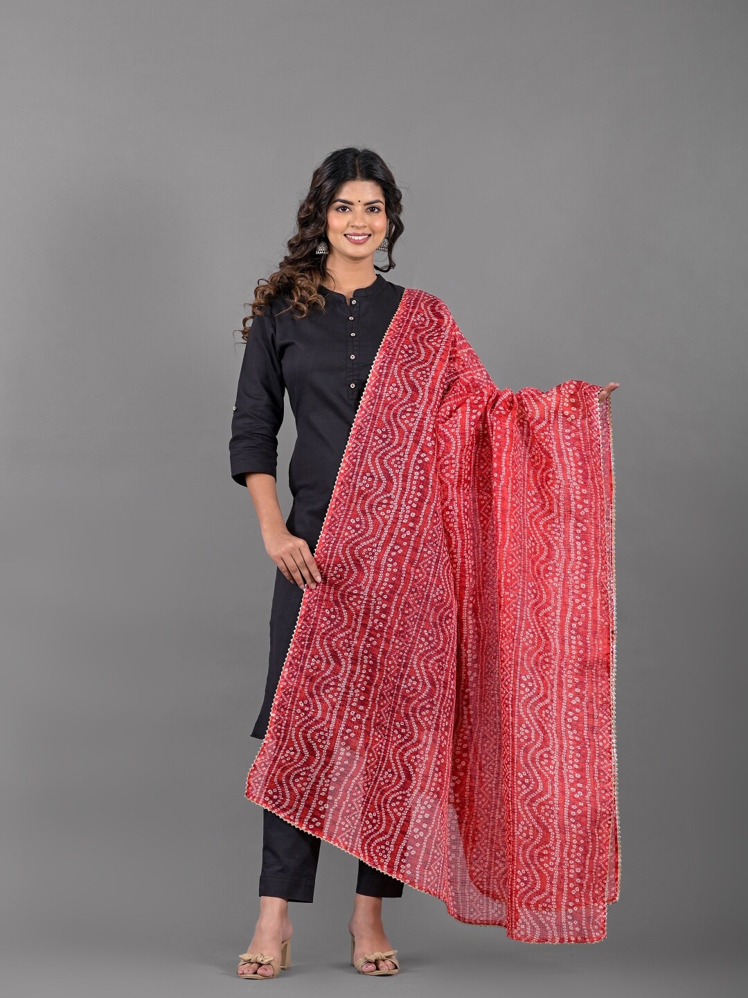Apratim Bandhani Printed Cotton Dupatta, Red