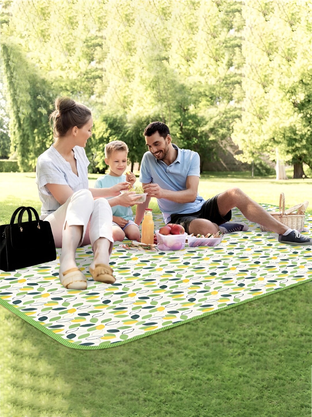 

Kuber Industries White Polyester Water Resistant Mattress Protector, Green