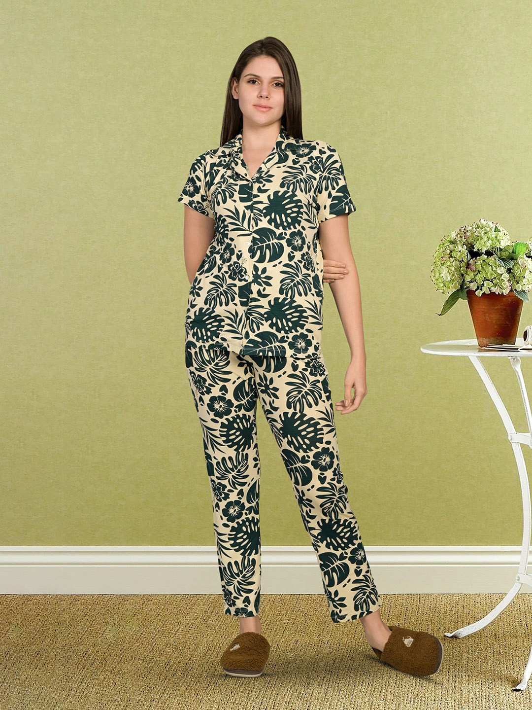 

MAYSIXTY Floral Printed Shirt With Pyjamas, Green