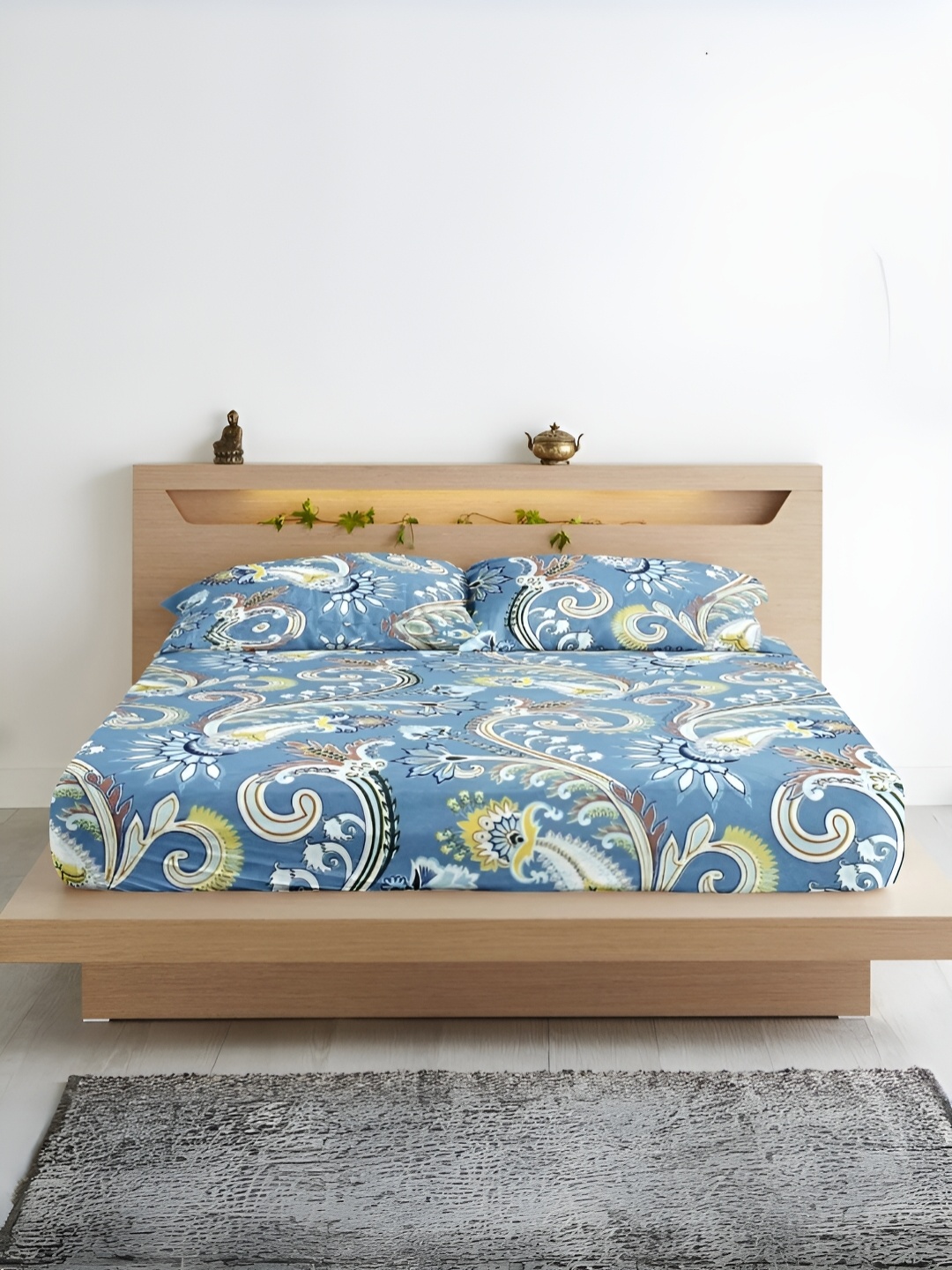 

Aurave Blue Ethnic Motifs Microfiber Fitted 210 TC King Bedsheet with 2 Pillow Covers
