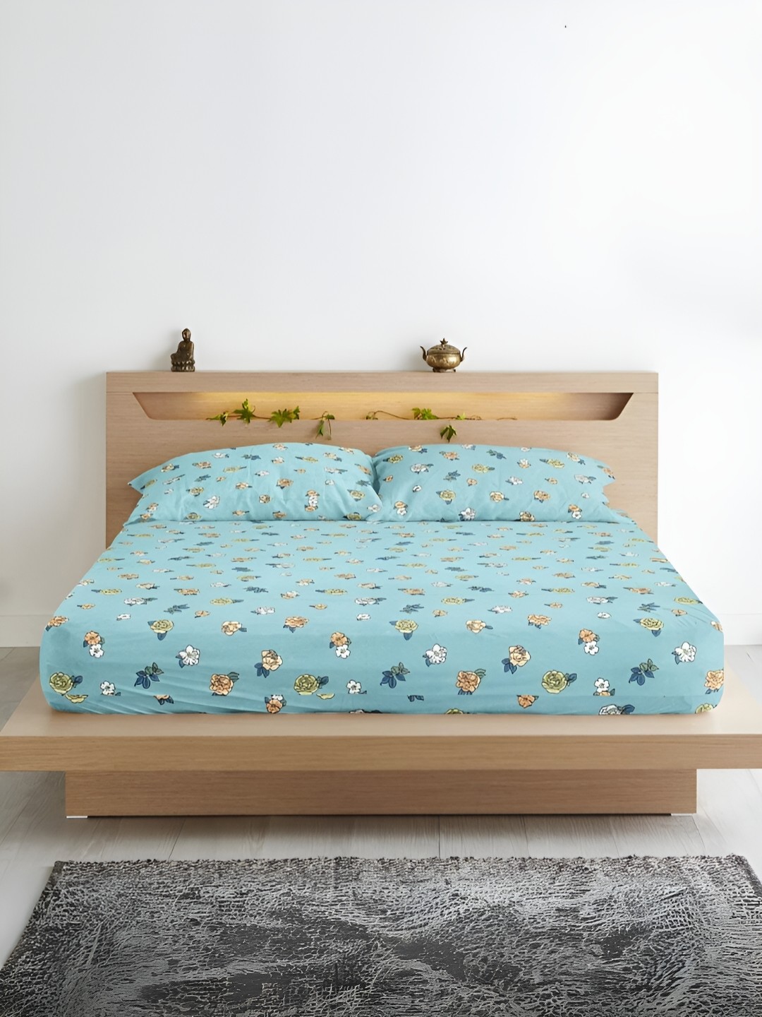 

Aurave Blue & Brown Floral Microfiber 210 TC Fitted Queen Bedsheet with 2 Pillow Covers