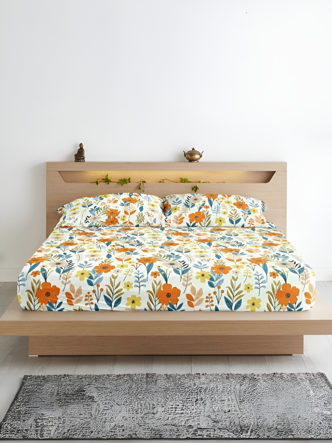 

Aurave White & Orange Floral Microfiber 210 TC Fitted King Bedsheet With 2 Pillow Covers