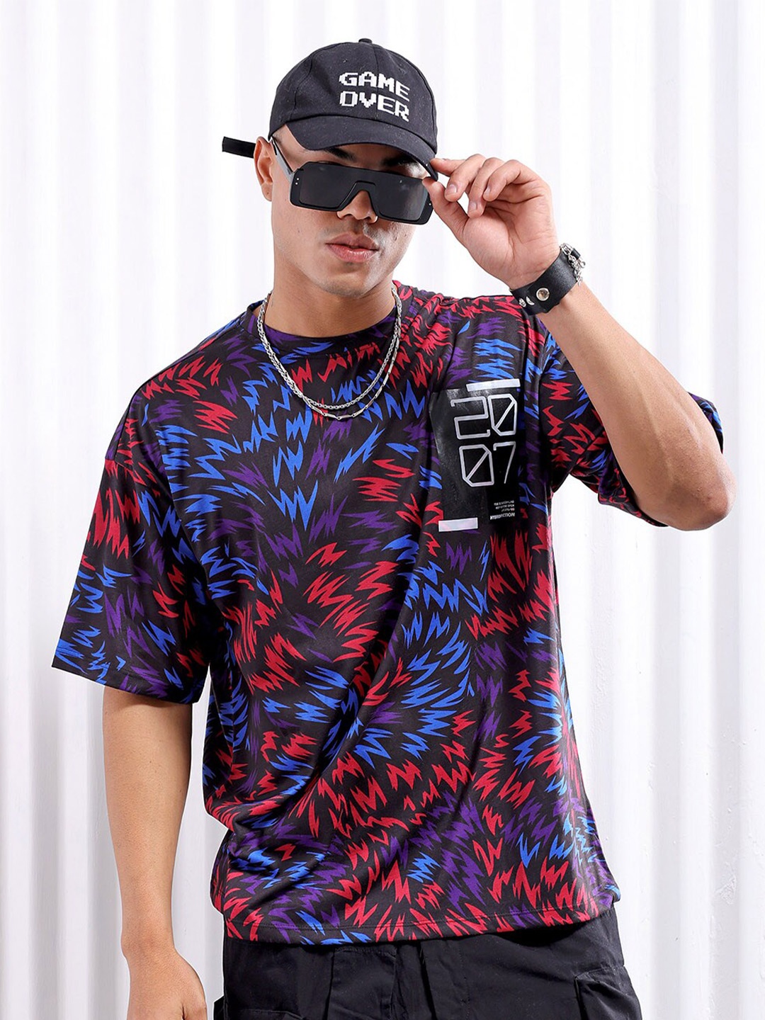 

The Indian Garage Co Graphic Printed Drop-Shoulder Sleeves Oversized T-shirt, Black