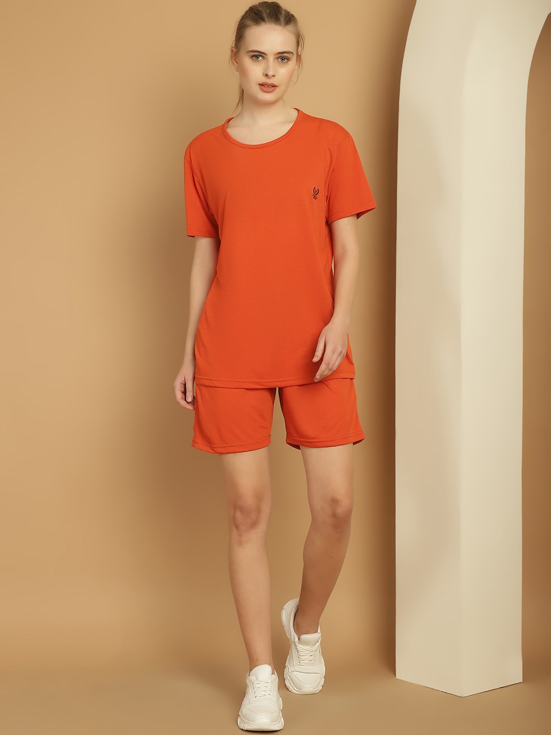 

MACK JONNEY Round Neck T-Shirt With Shorts, Orange