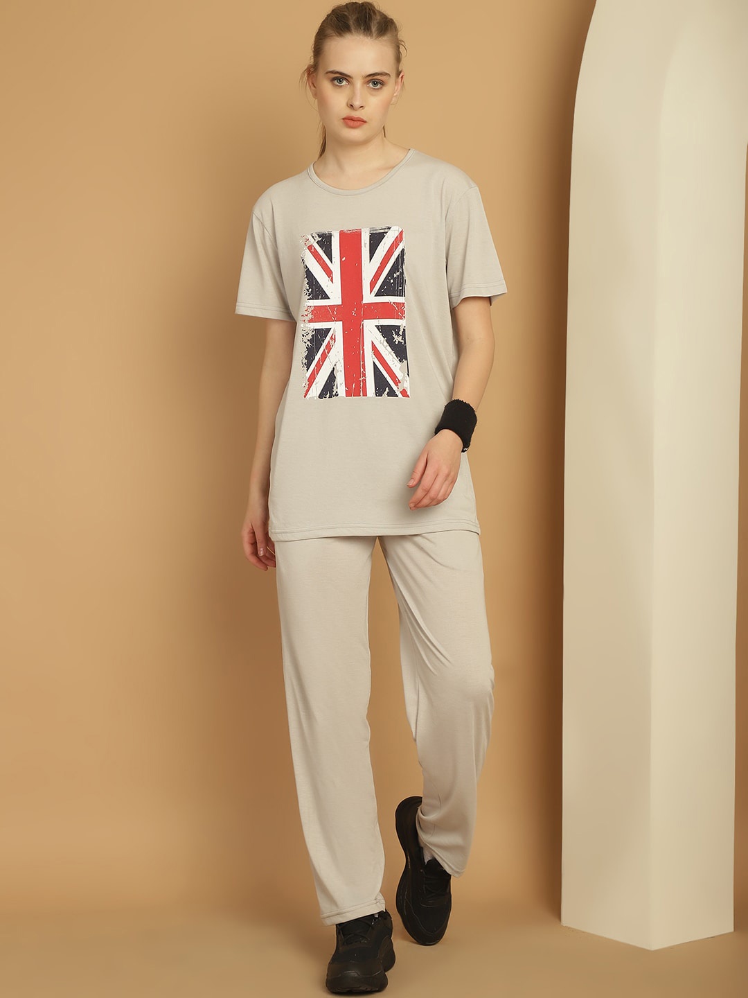 

MACK JONNEY Printed T-Shirt With Trouser, Grey