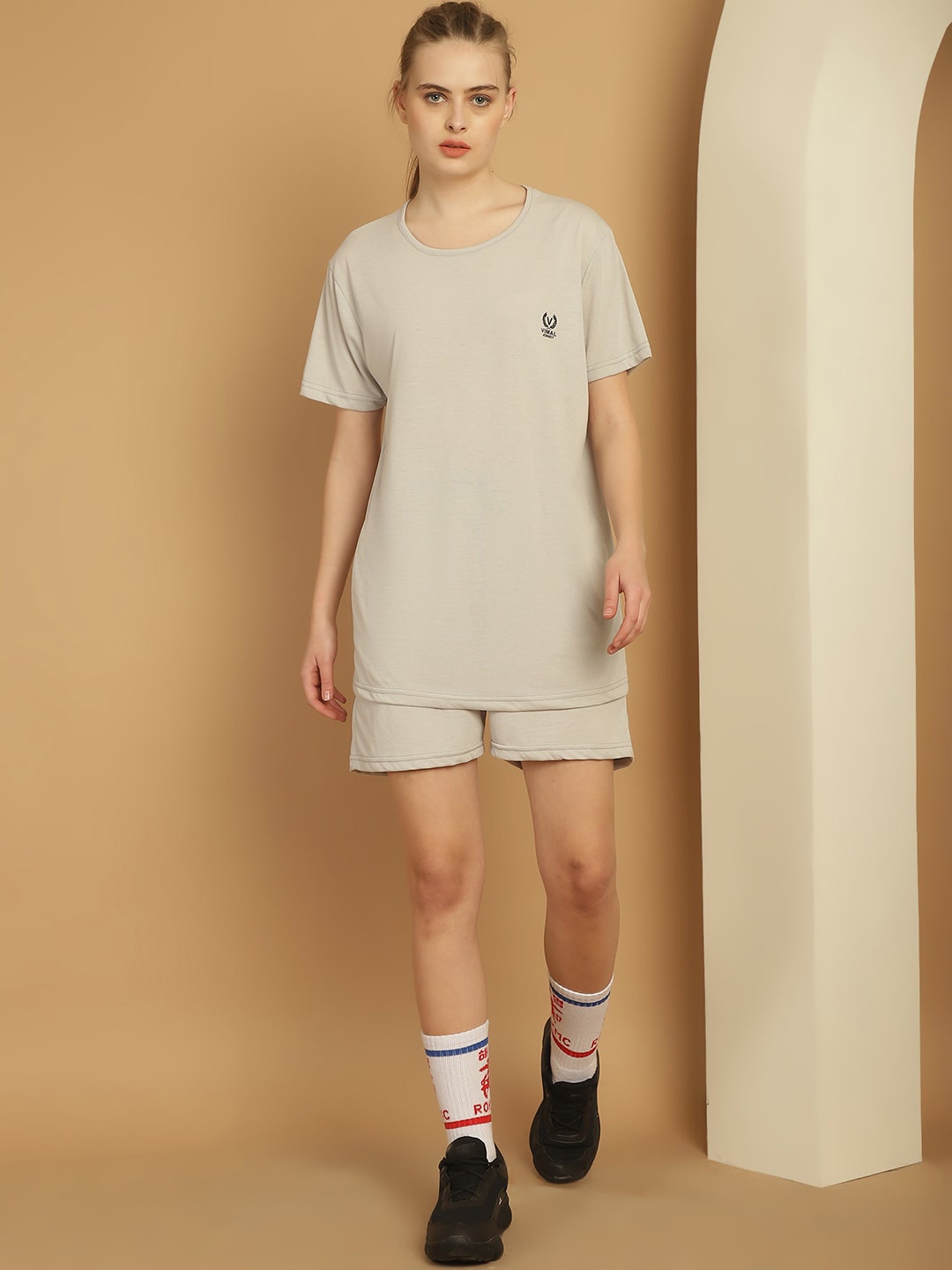

VIMAL JONNEY Round Neck T-Shirt With Shorts, Grey