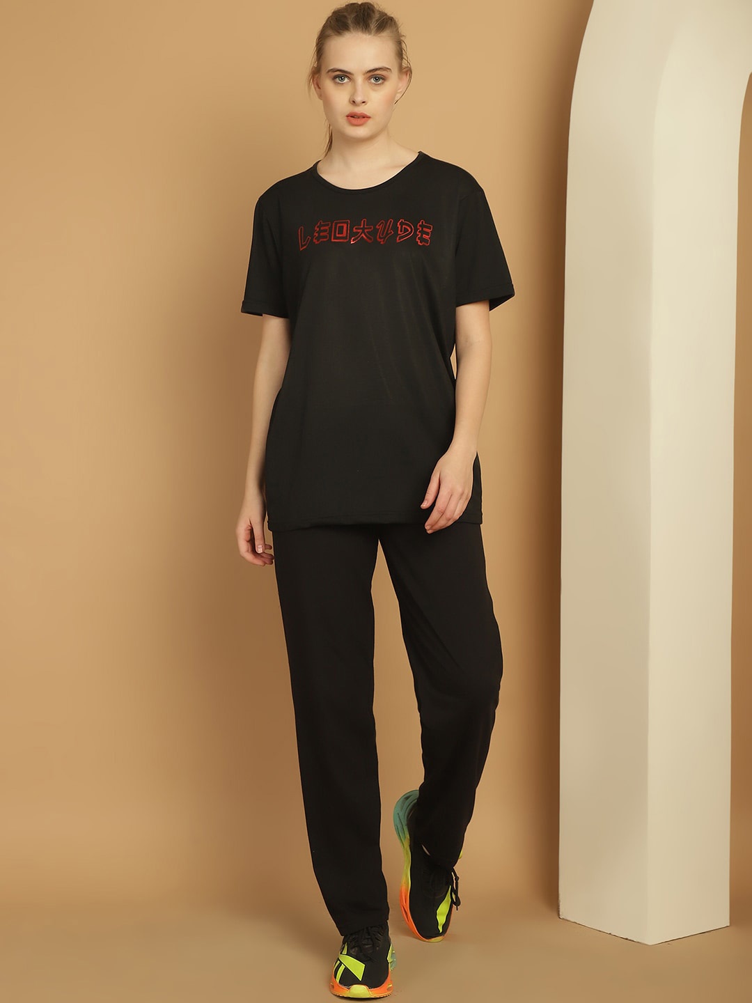 

MACK JONNEY Round Neck Mid-Rise Tracksuits, Black