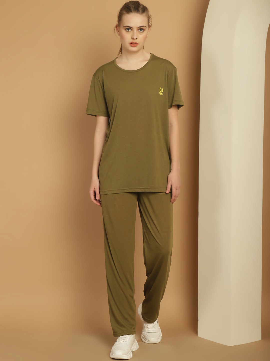 

VIMAL JONNEY Round Neck Cotton Tracksuit, Olive