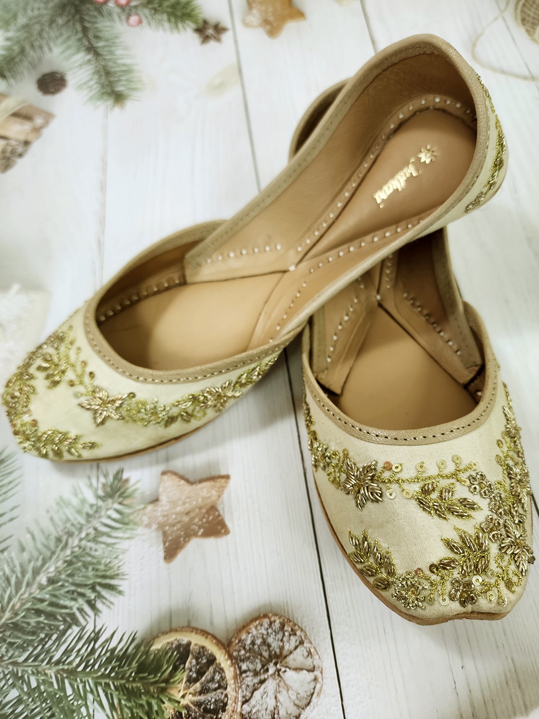 

Fulkari Embellished Round Toe Leather Mojaris, Beige