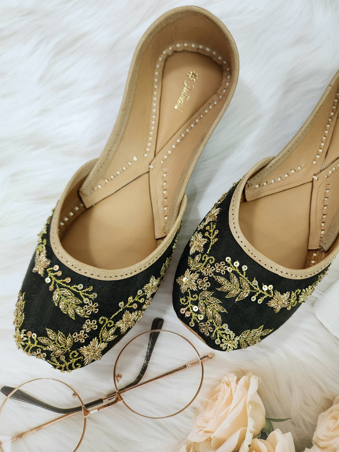 

Fulkari Embellished Round Toe Leather Mojaris, Black