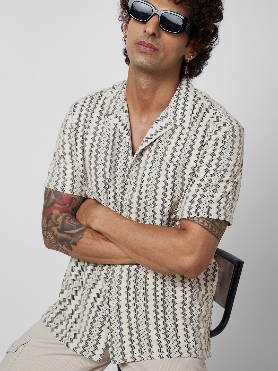 

VASTRADO Self Design Oversized Casual Shirt, Off white