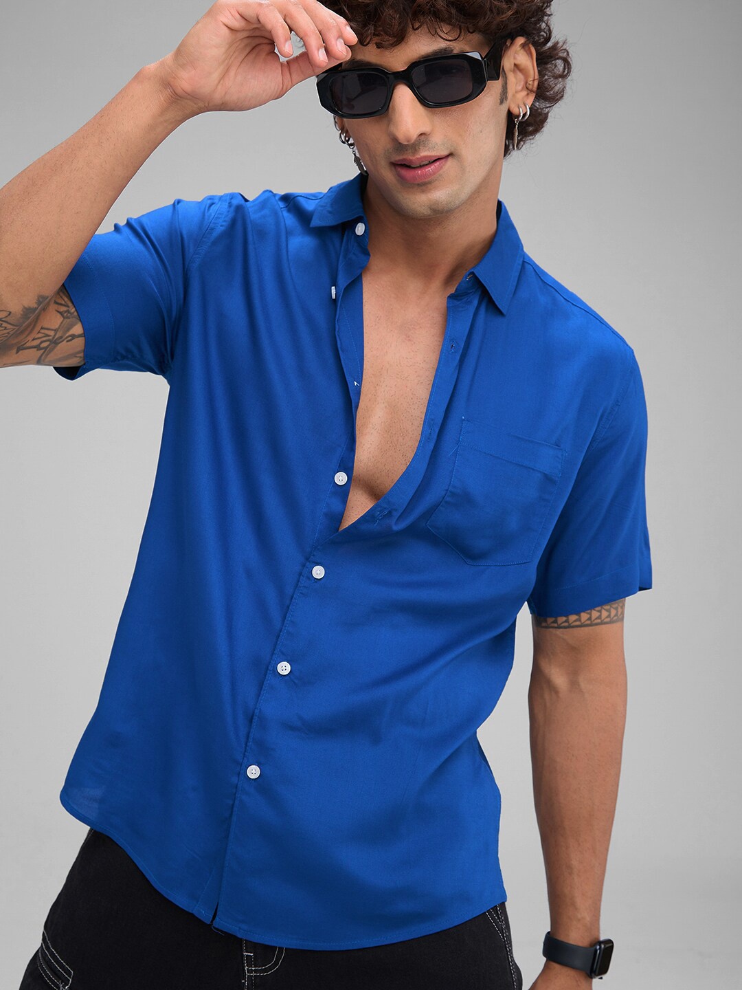 

VASTRADO Slim Fit Short Sleeves Cotton Casual Shirt, Blue