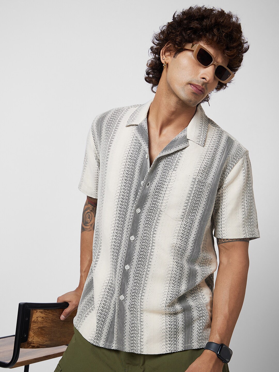 

VASTRADO Self Design Oversized Casual Shirt, Off white