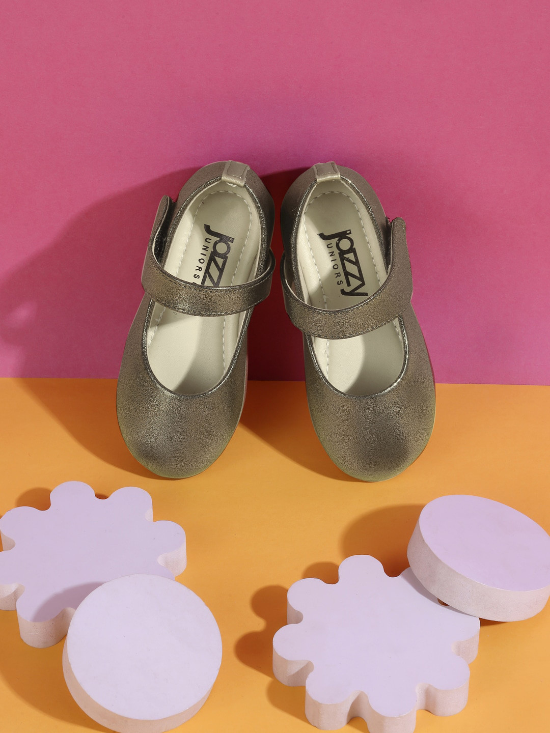 

Jazzy Juniors Girls Round Toe Ballerinas, Gold