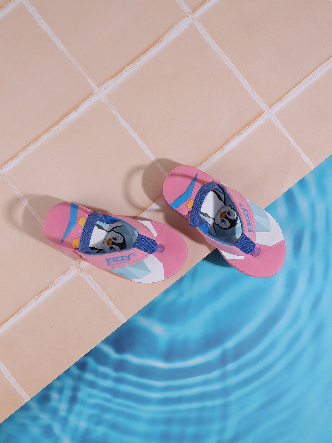 

Jazzy Juniors Kids Printed Rubber Thong Flip-Flops, Pink