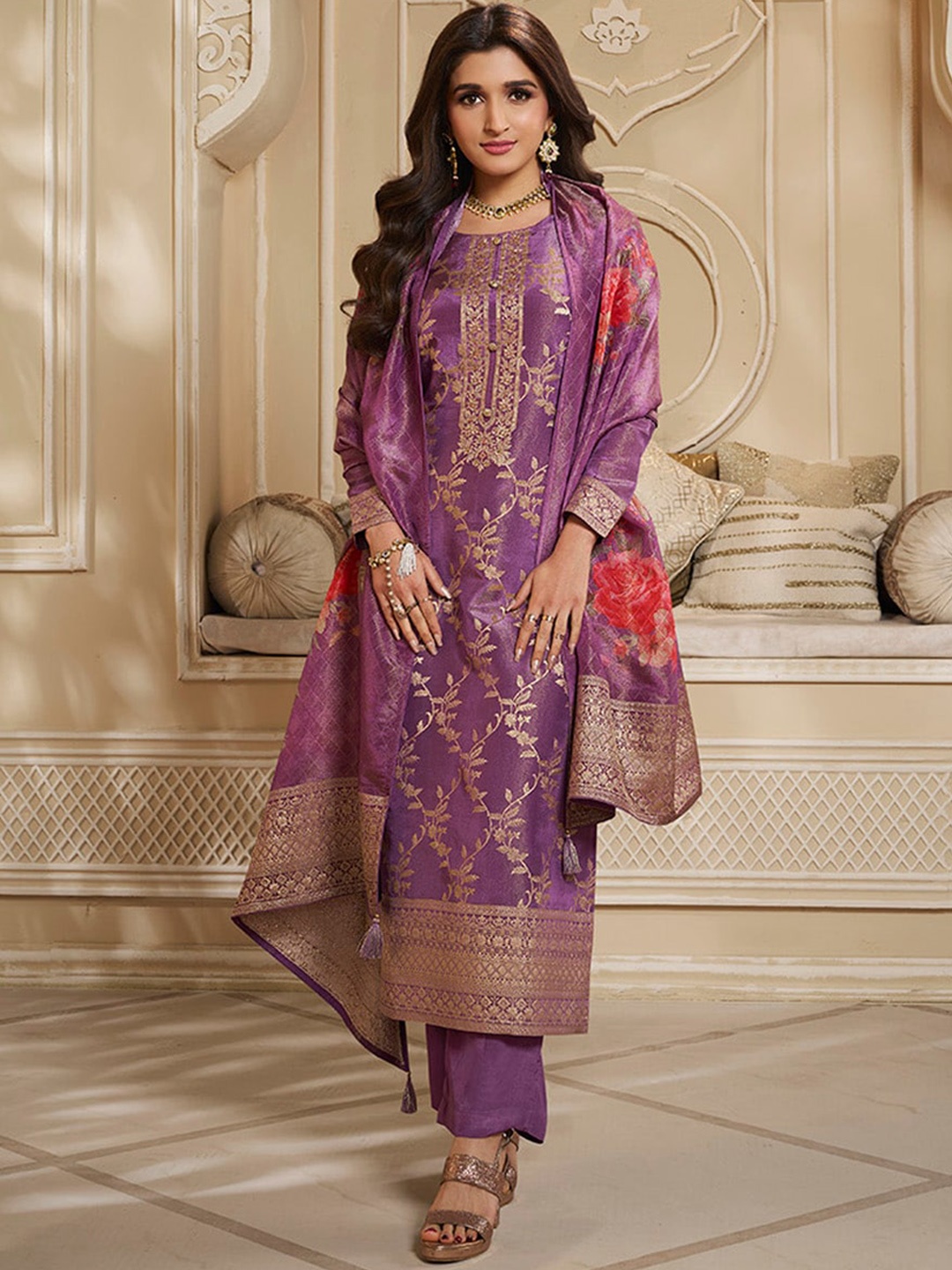 Seerat Round Neck Long Sleeves Ethnic Motifs Straight Kurta with Trouser & Dupatta, Lavender