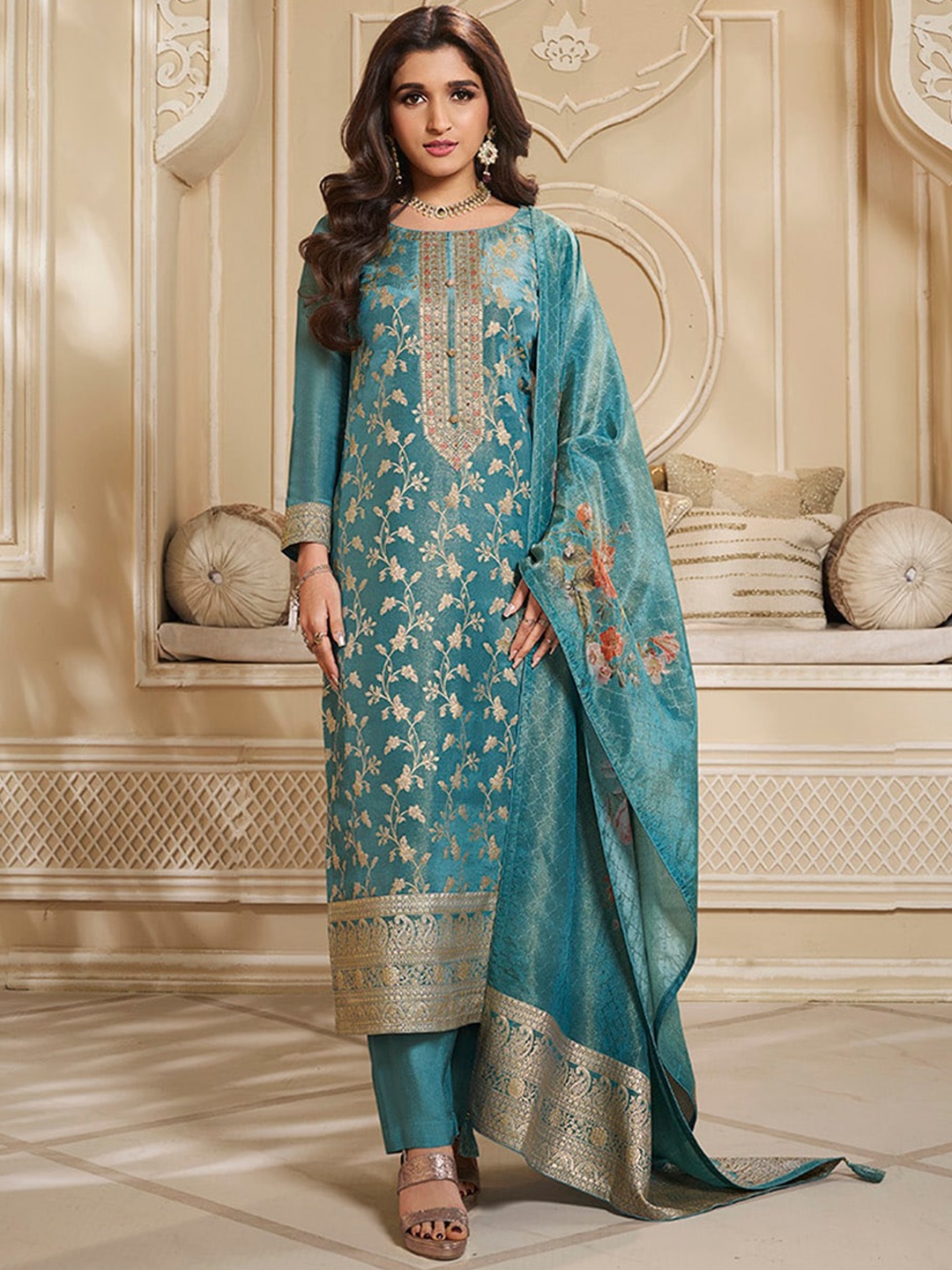 

Seerat Round Neck Long Sleeves Ethnic Motifs Straight Kurta with Trouser & Dupatta, Turquoise blue