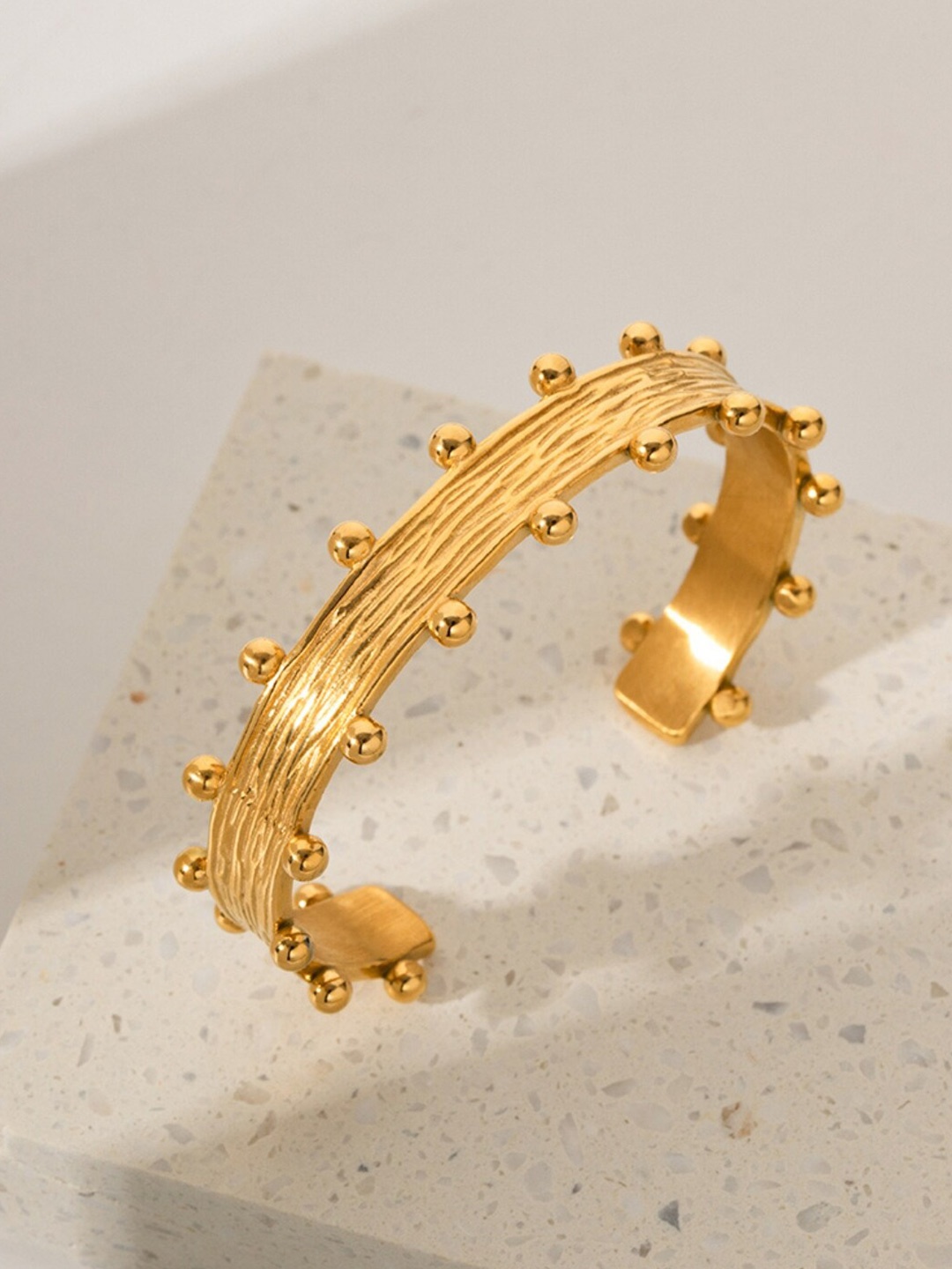 

Dorada Jewellery Gold-Plated Stainless Steel Cuff Bracelet