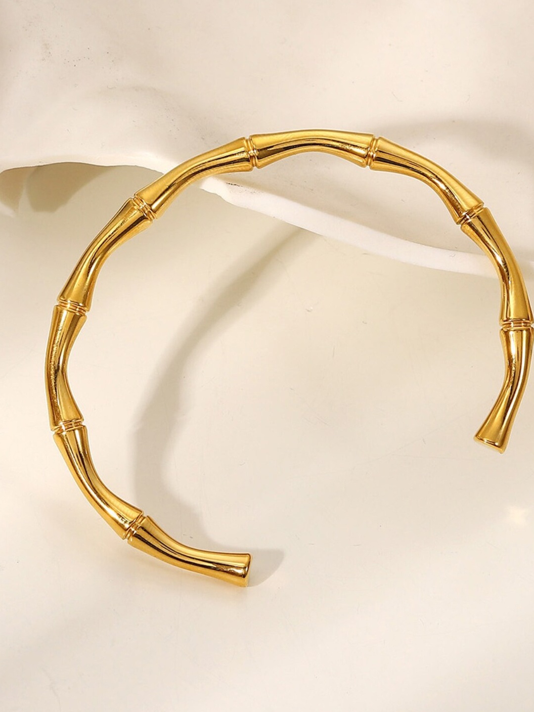 

Dorada Jewellery Gold-Plated Stainless Steel Cuff Bracelet