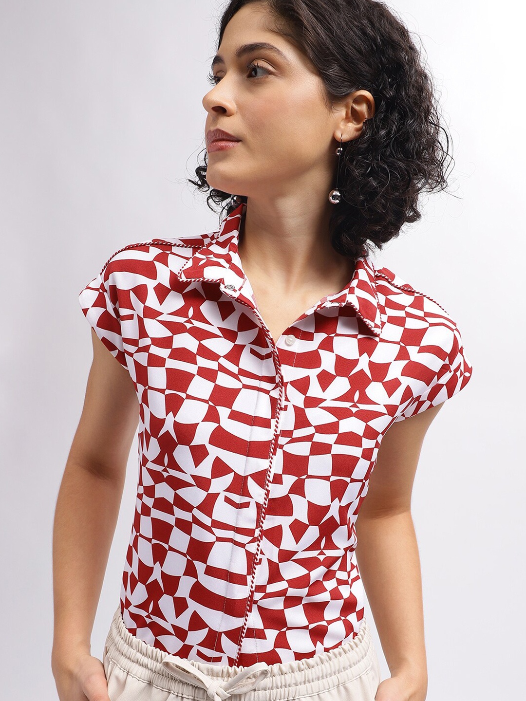 

ELLE Geometric Print Shirt Collar Cap Sleeves Shirt Style Top, Red