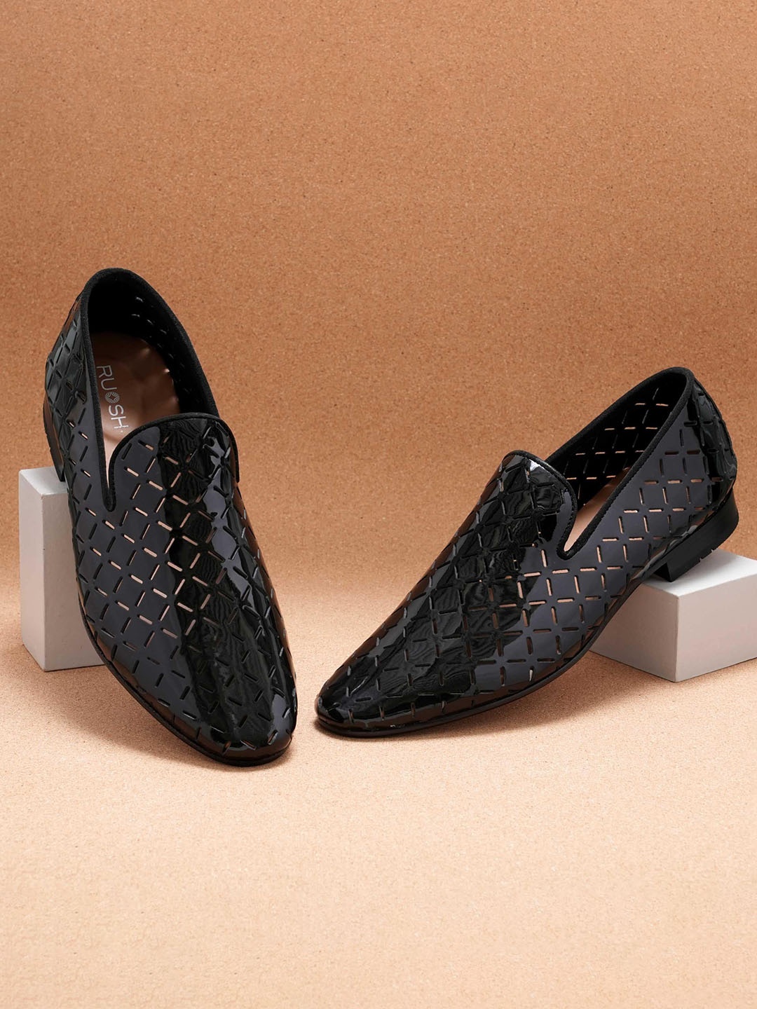 

Ruosh Men Textured Formal Slip-On Shoes, Black