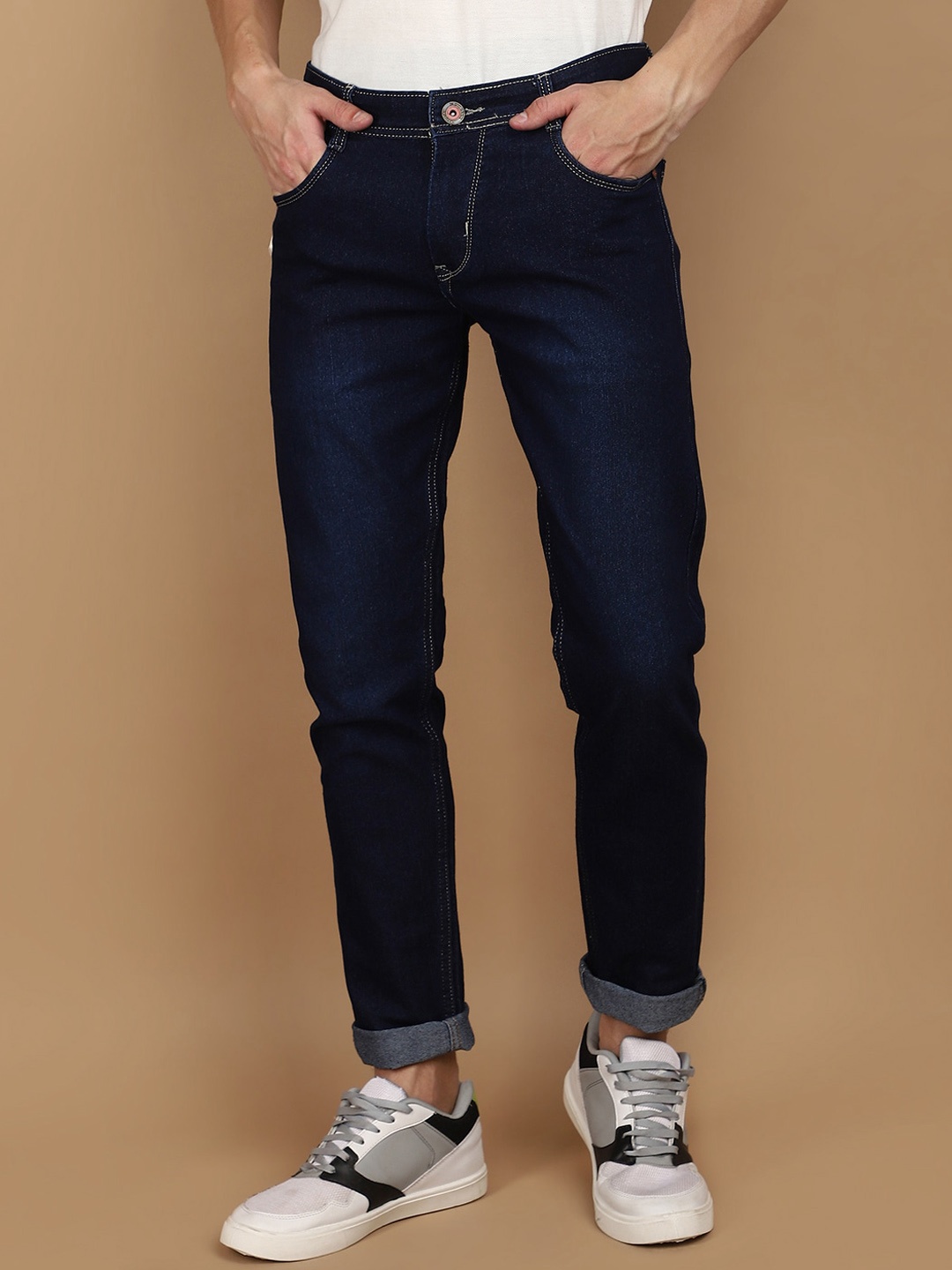 

V-Mart Men Slim Fit Mid-Rise Clean Look Light Fade Cotton Jeans, Blue