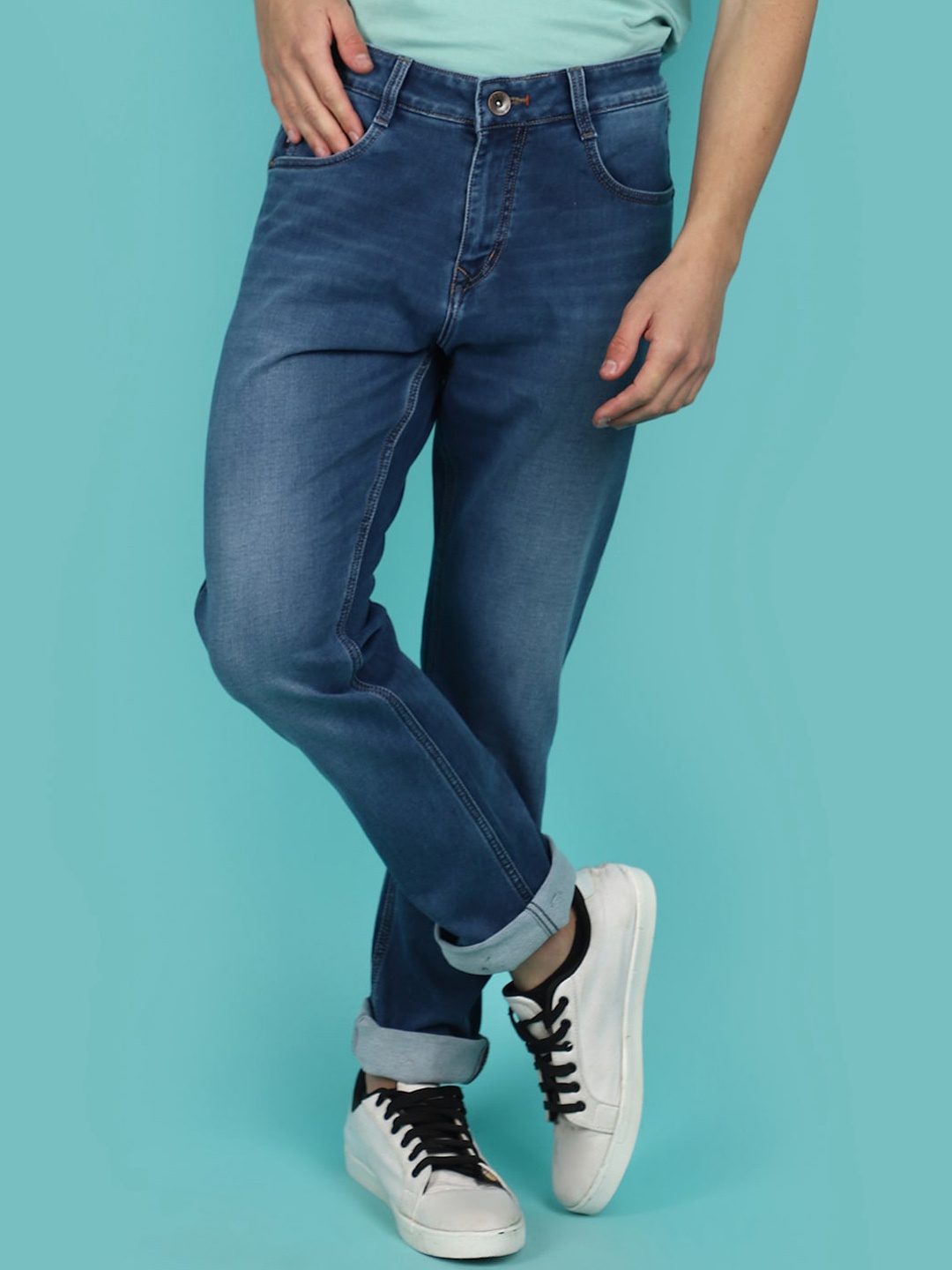 V-Mart Men Slim Fit Clean Look Light Fade Cotton Jeans, Blue