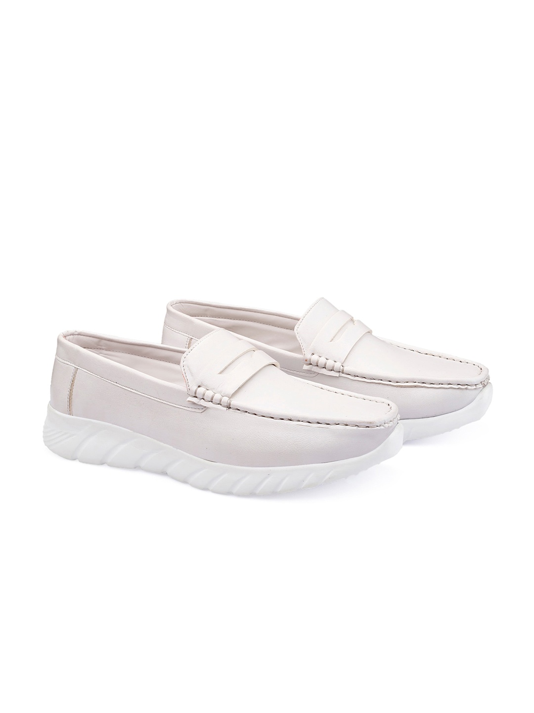 

Bxxy Men Round Toe Loafers, White