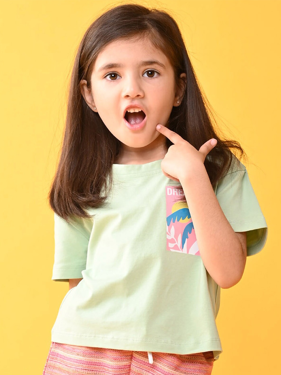 

Anthrilo Girls Floral Henley Neck Pure Cotton Pockets T-shirt, Green