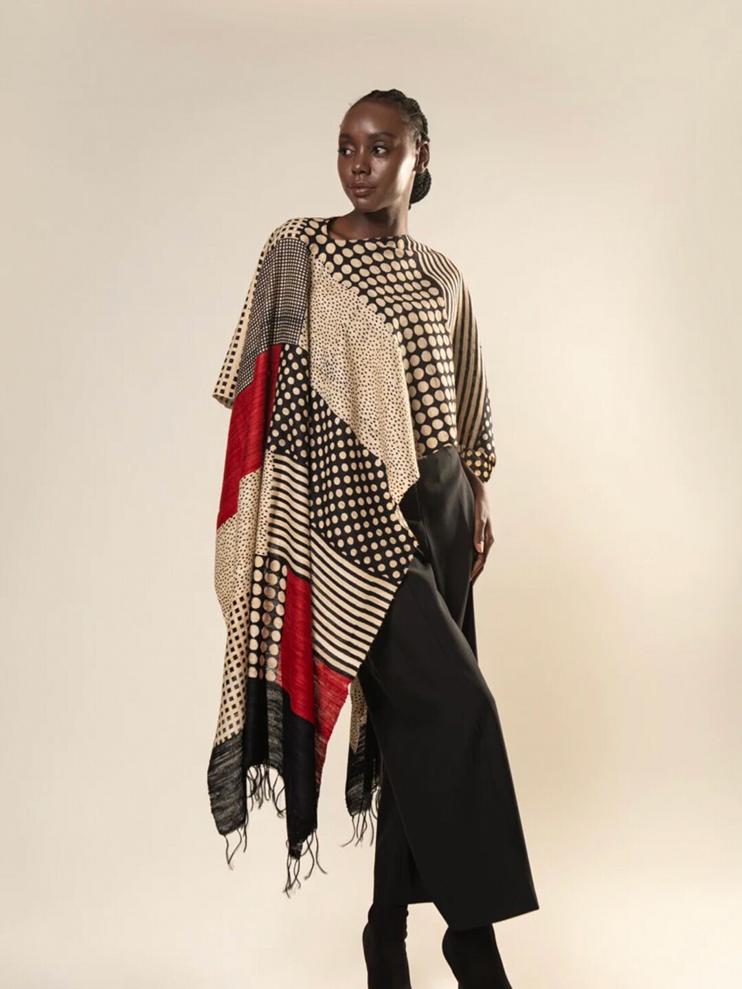 

AESHAANE Geometric Print Pure Silk 3 In 1 Cape Top, White