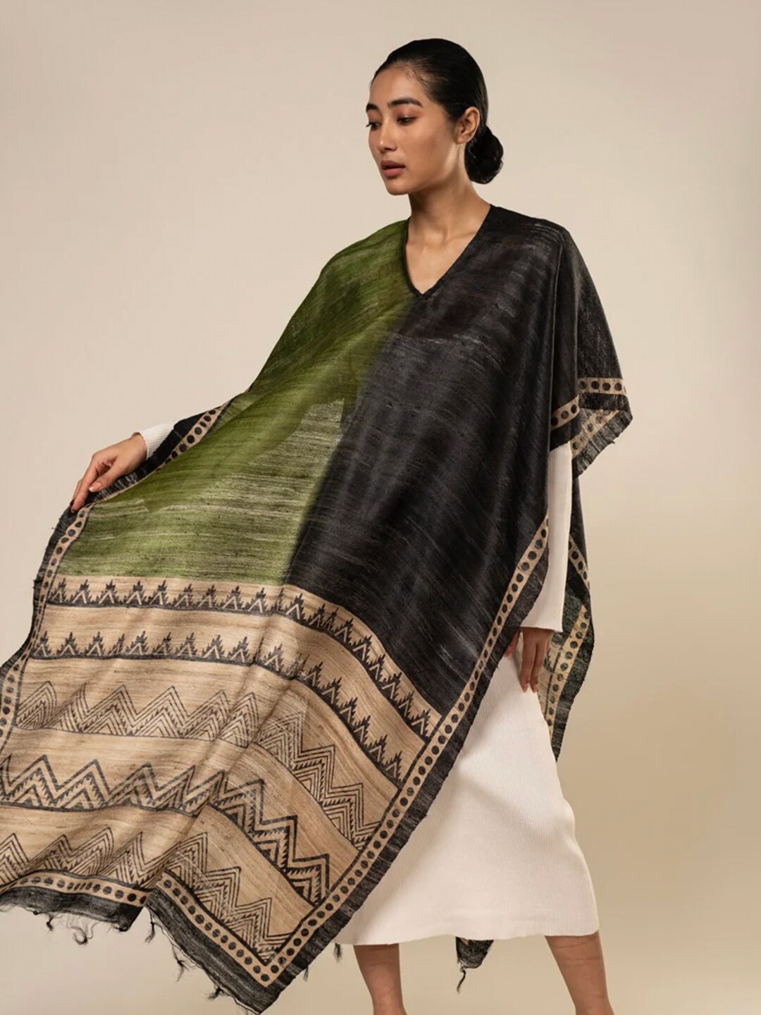 

AESHAANE Ethnic Motif Print Pure Silk 3 In 1 Cape Top, Black