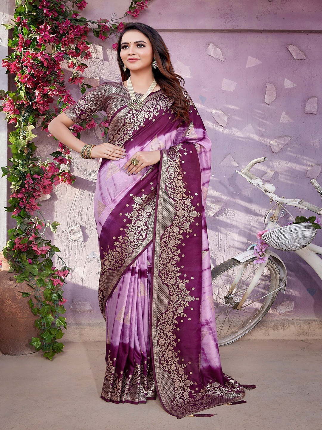 

Vilochan Woven Design Zari Pure Silk Banarasi Saree, Purple