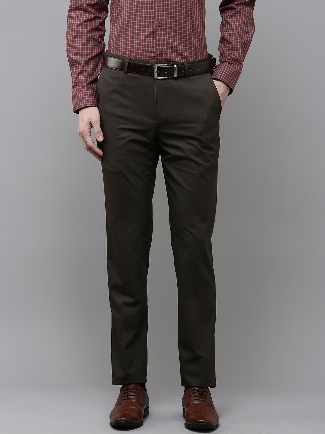 

Van Heusen Men Textured Slim Fit Formal Trousers, Brown