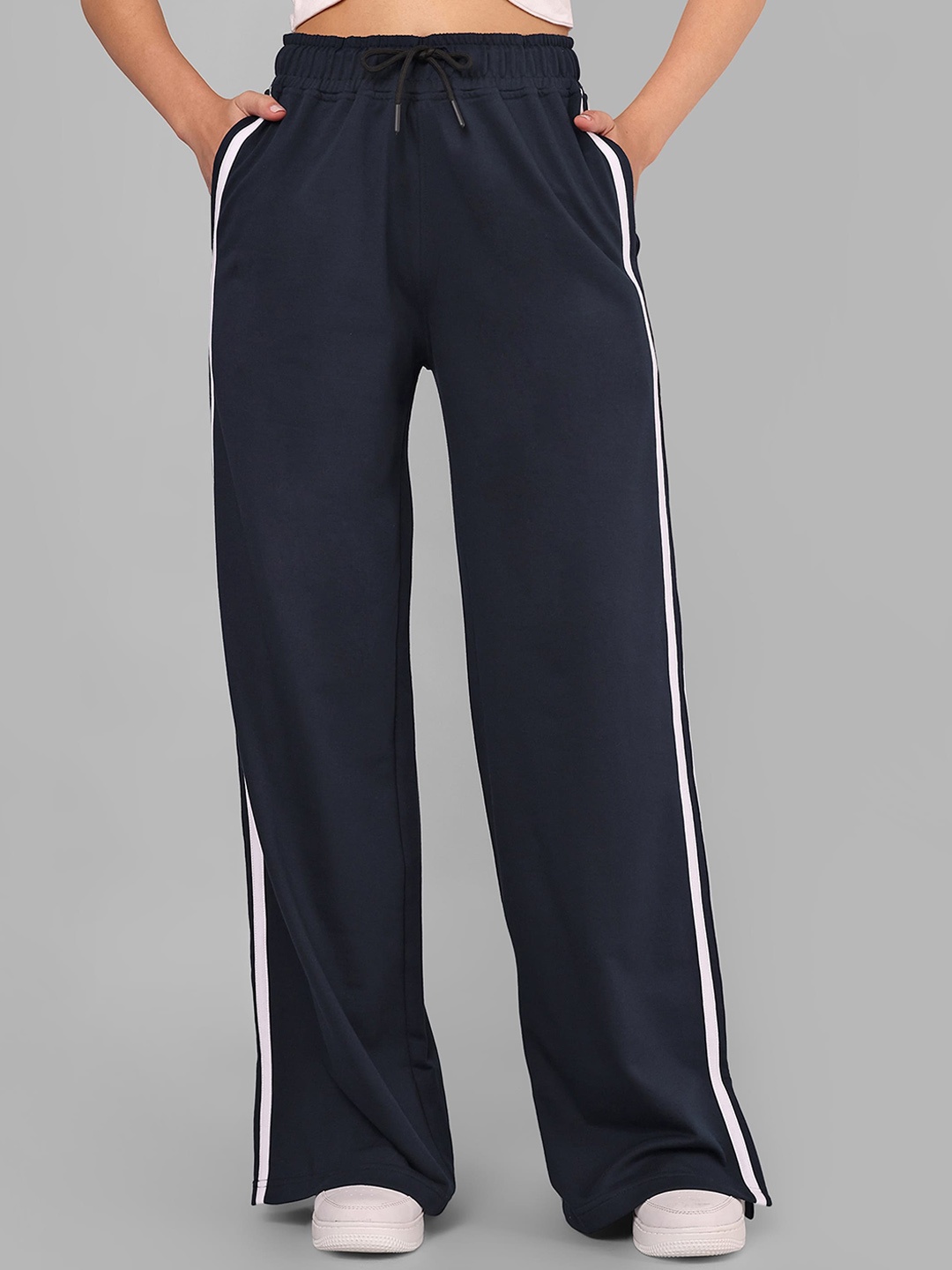 

The Roadster Lifestyle Co. Women Relaxed-Fit Mid Rise Track Pants, Navy blue