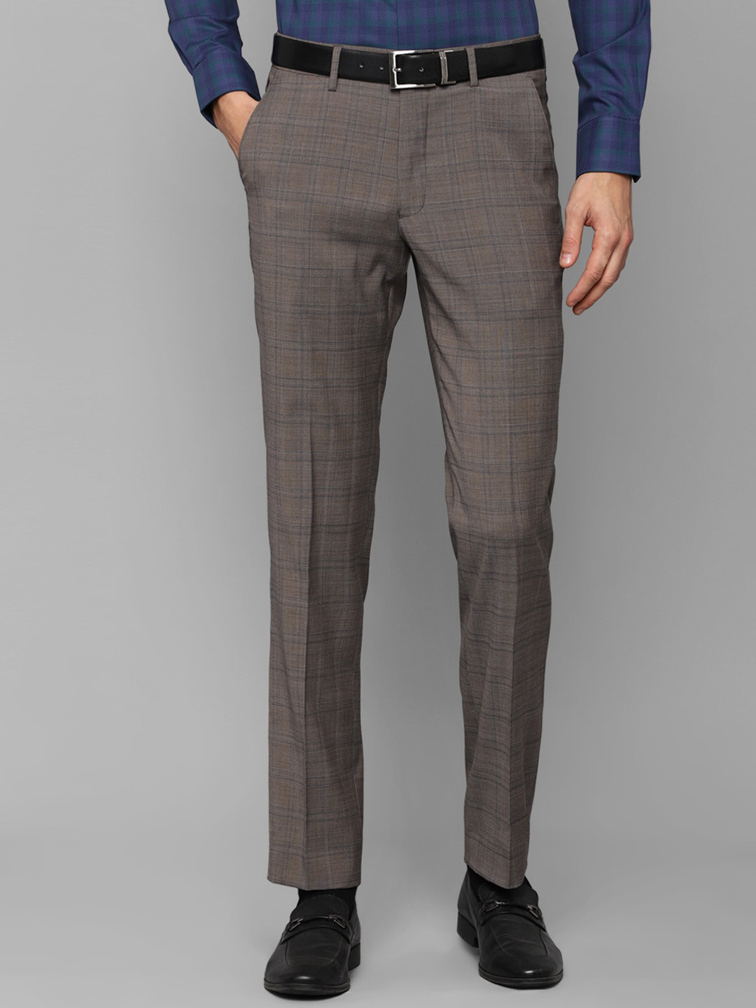 

Louis Philippe Men Mid-Rise Checked Formal Trousers, Brown